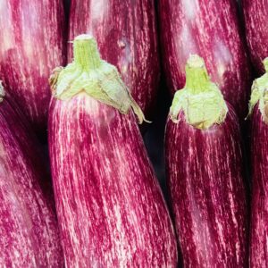 graffiti aubergine